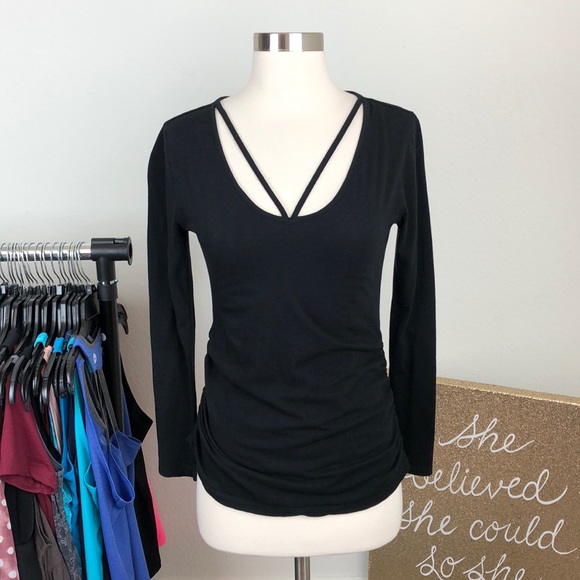 Ambiance maternity Tops - Ambiance maternity black criss cross strap top
